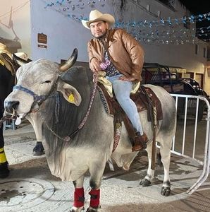 Meet your Posher, Francisco